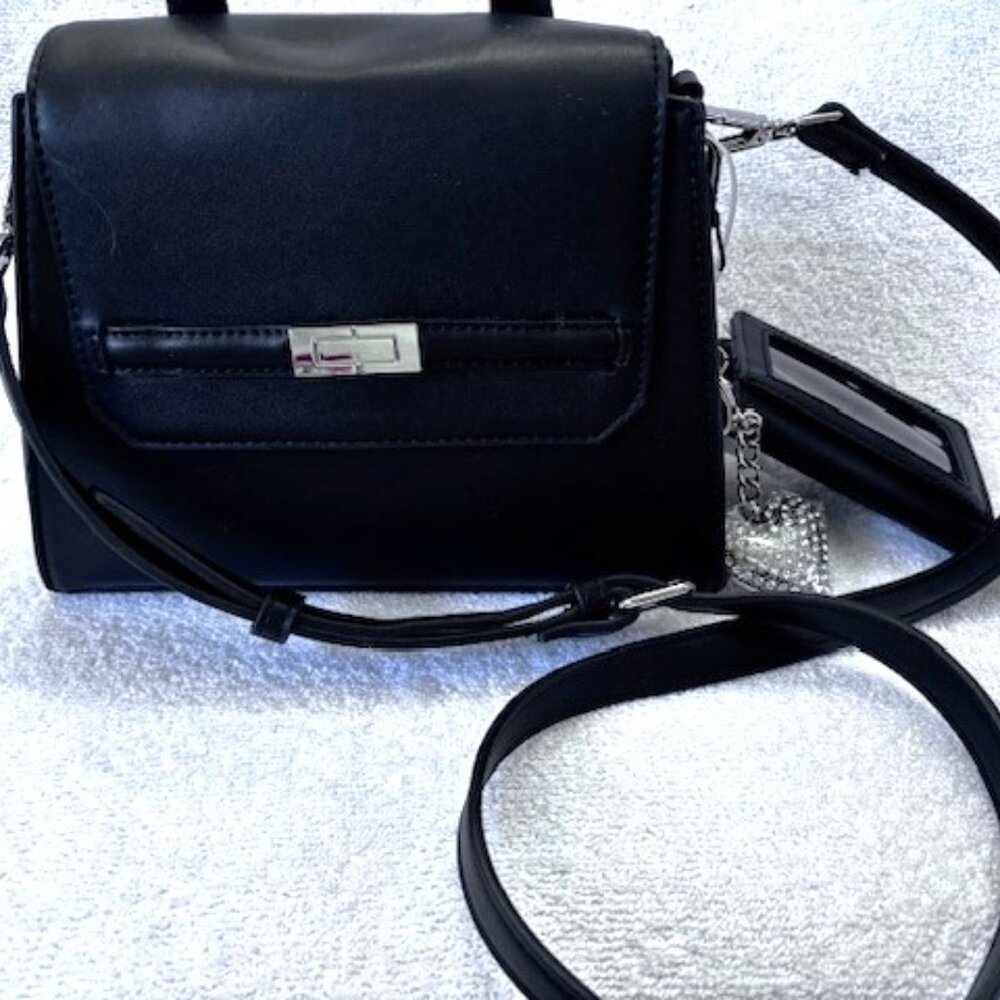 Steve Madden black Bremmy2 crossbody handbag with silver tone hardwear NWT